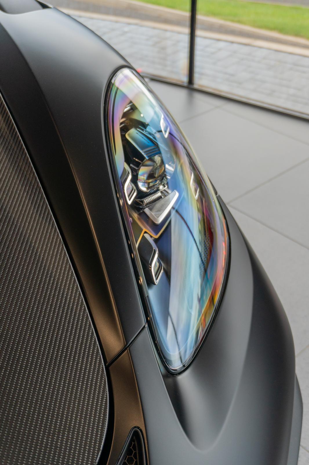 Porsche GT4 headlight